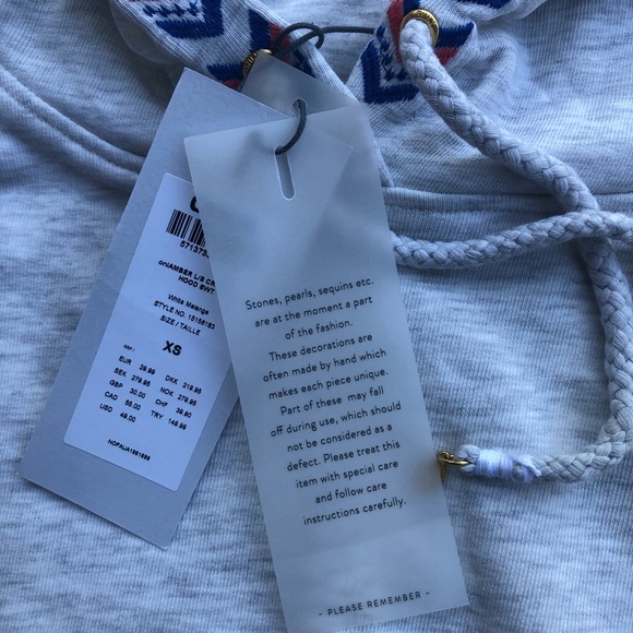 Cropped Hooded Sweatshirt - Picture 4 of 4